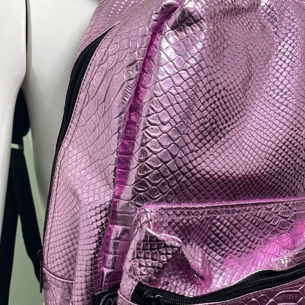 Metropack metallic pink textured bookbag